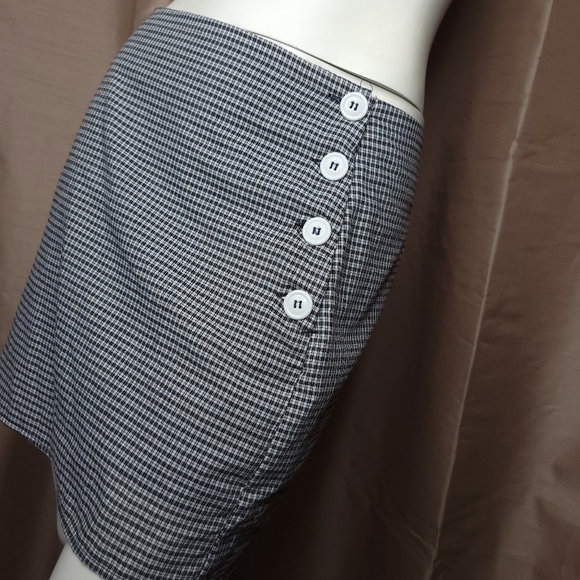 Urban Outfitters Stockholm Plaid Side Button Down Mini Skirt - Size: Medium - Picture 3 of 7
